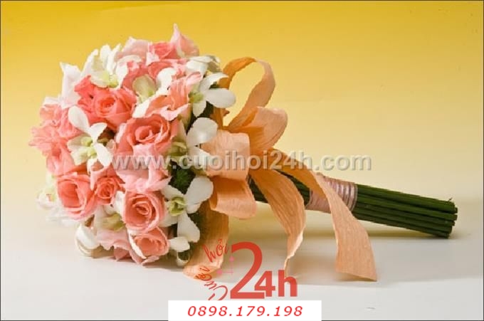 Dịch vụ cưới hỏi 24h trọn vẹn ngày vui chuyên trang trí nhà đám cưới hỏi và nhà hàng tiệc cưới | Hoa cầm tay cô dâu